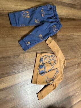 Cat & Jack Mustard Brown Fleece-Lined Sweatshirt